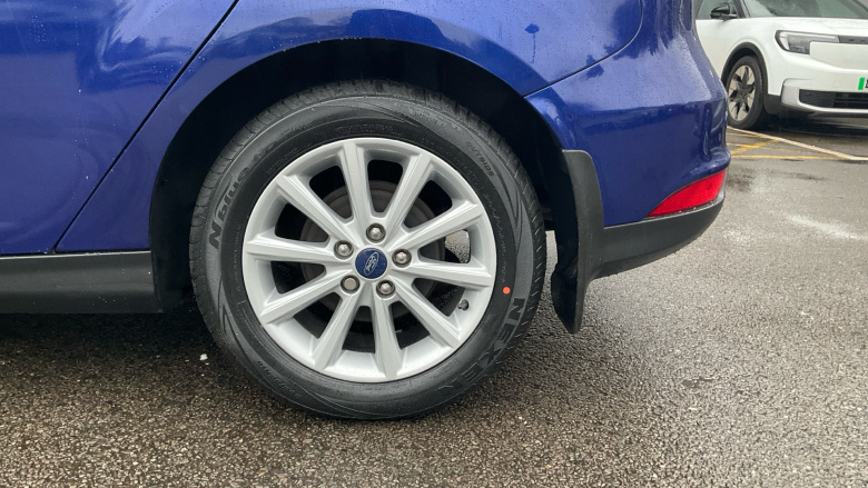 Ford Focus 1.0 EcoBoost 125 Titanium 5dr Petrol Hatchback